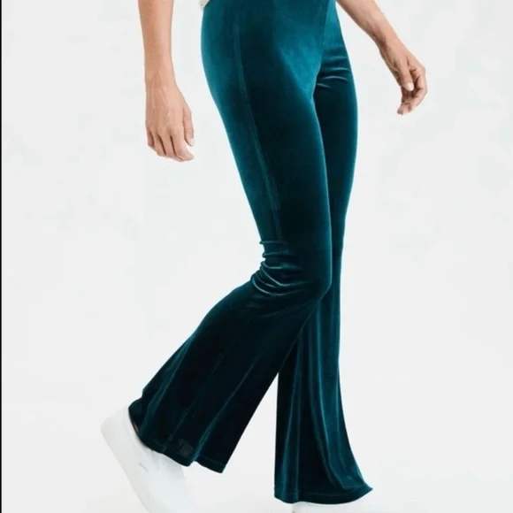 American Eagle Green Velvet Flare Leggings - Picture 1 of 9
